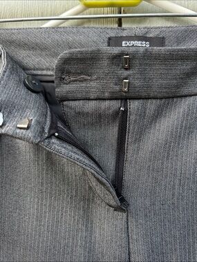 Express Gray Dress Pants - Classic Straight Fit size 4 sheen